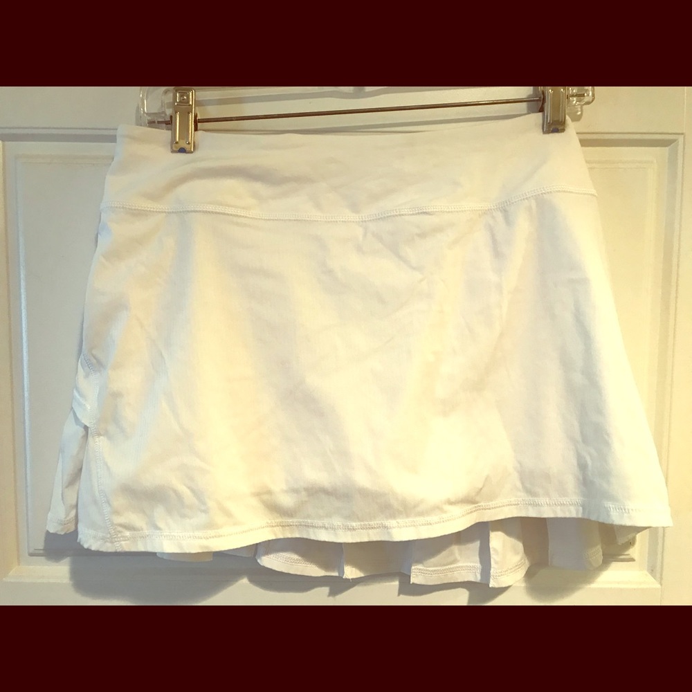 Lululemon running / tennis skirt